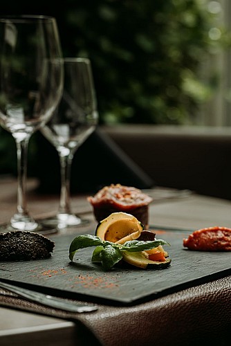 Gerecht in het restaurant La Charlotte in Chimay