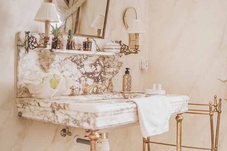 Badkamer in Petit Chapitre in Chimay