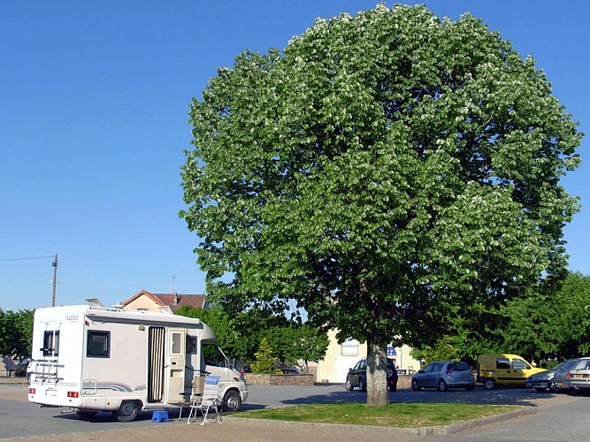 BESSINES Aire de Camping car © CBC(1)