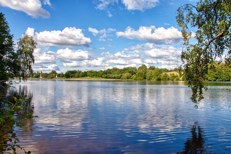 BESSINES Lac Sagnat  © René Mathieux(1)