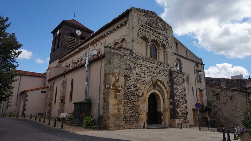 L'abbatiale Saint-Pierre et ses bâtiments conventuels