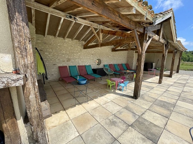 Les 4 Bastides (Ste Eutrope de Born) - auvent piscine