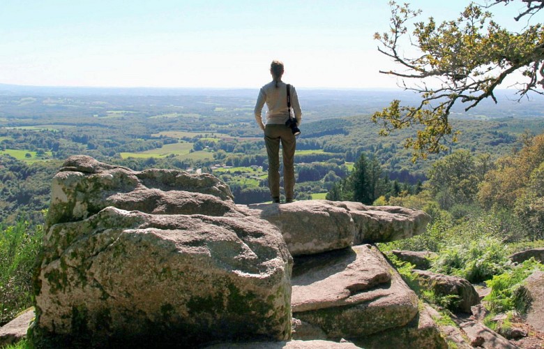 Point de vue à la pierre branlante