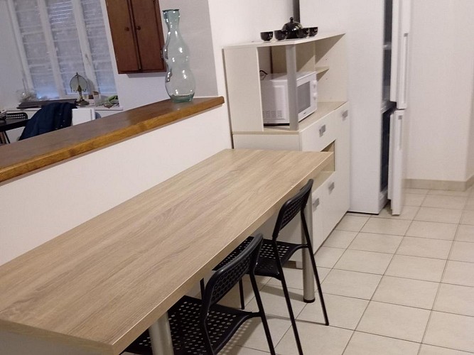 Gîte les Hirondelles à Lénault - cuisine 2