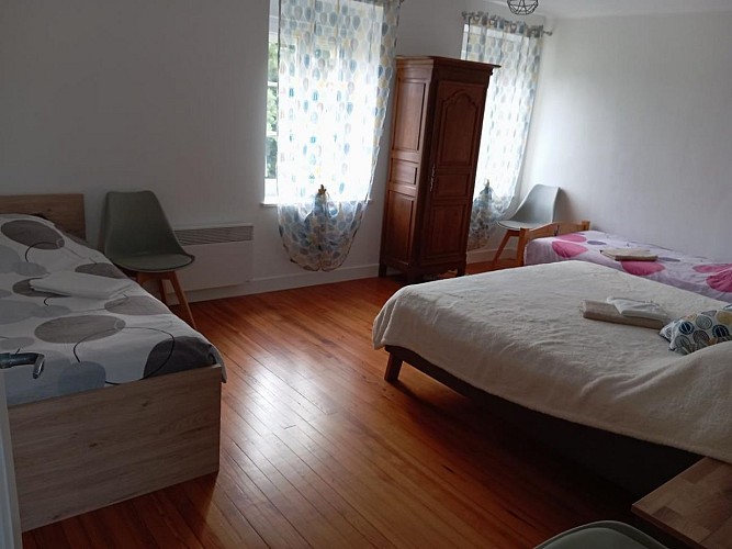 Gîte les Hirondelles à Lénault - chambre