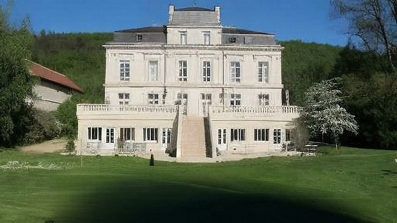 0-9fa14823-a7f4-40fb-b5df-ce44df9028a4-2048x1152