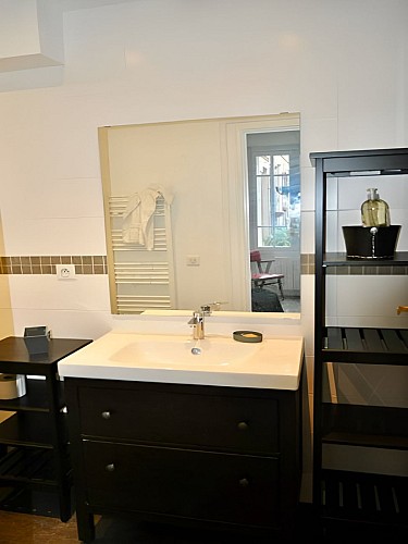 70a54c9f-cff6-4a8f-80f2-acd478a6b2b4