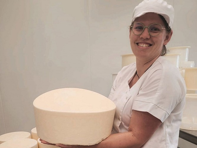 FERME DE LA VALLÉE DE SAINT-FLOUR