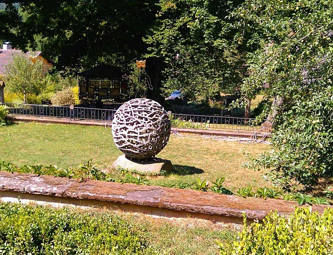La pelote de Pénélope du Jardin folâtre à Dinsheim-sur-Bruche