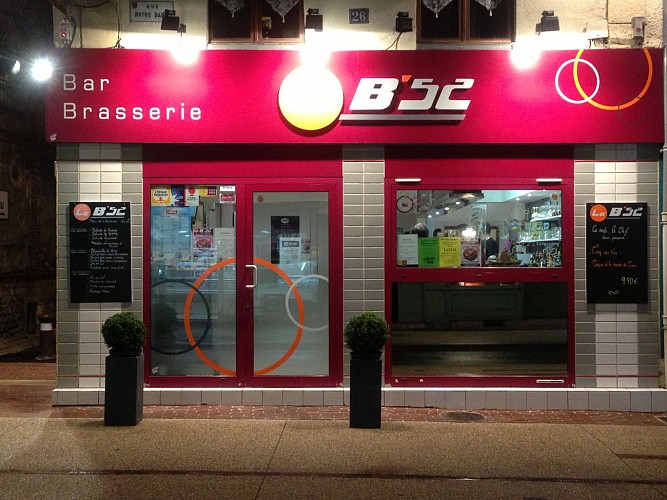N- 33 LE B'52 RESTAURANT GOURNAY EN BRAY