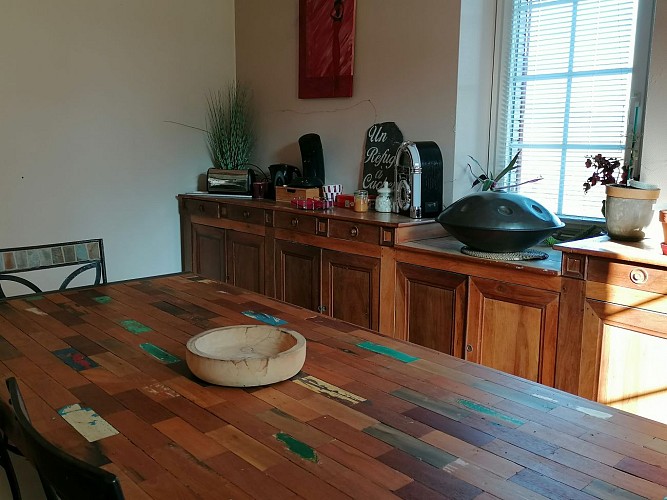 2025 - CACH - Un refuge à Cachen - Espace petit déjeuner - ©Virginie BARBEAU (5)