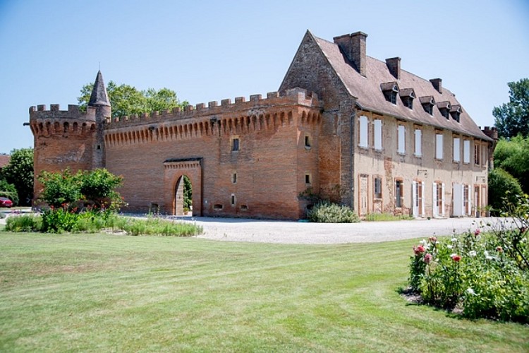 CHATEAU DE PALAYS