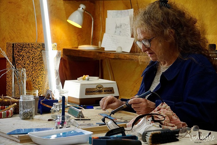 13EAA54E-2530-4E44-9D28-B921466EB72F