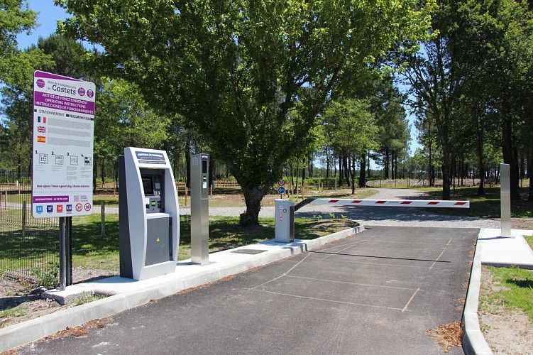 CASTETS-Aire-de-Camping-cars-Ext2