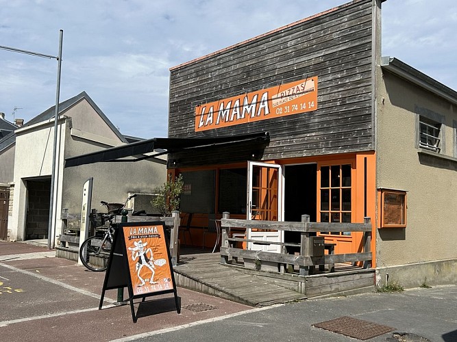 la-mama-exterieur-devanture-saint-aubin