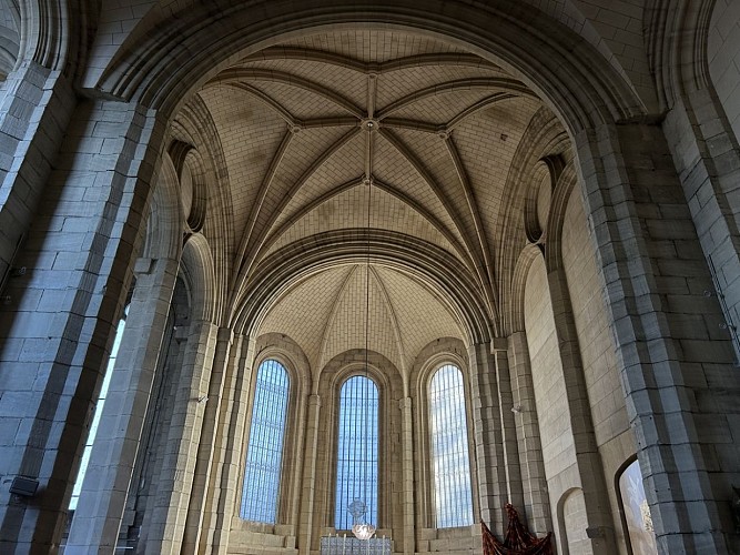 chapelle-lalique-verrieres-douvres