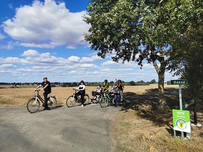 LOCATION ET LIVRAISON DE 3EMES ROUES POUR FAUTEUILS ROULANTS EN MAYENNE