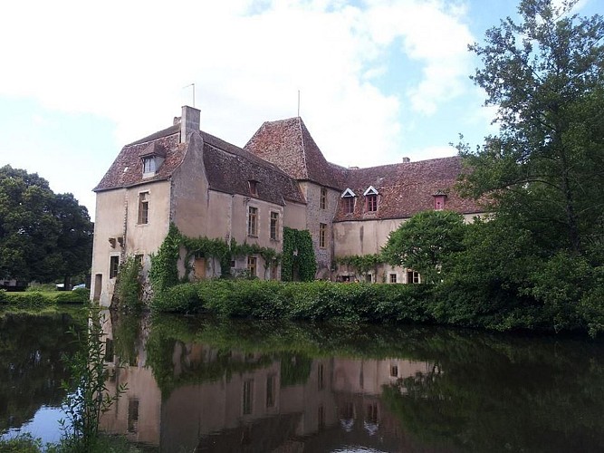 chateau de Lantilly 5 kms_10