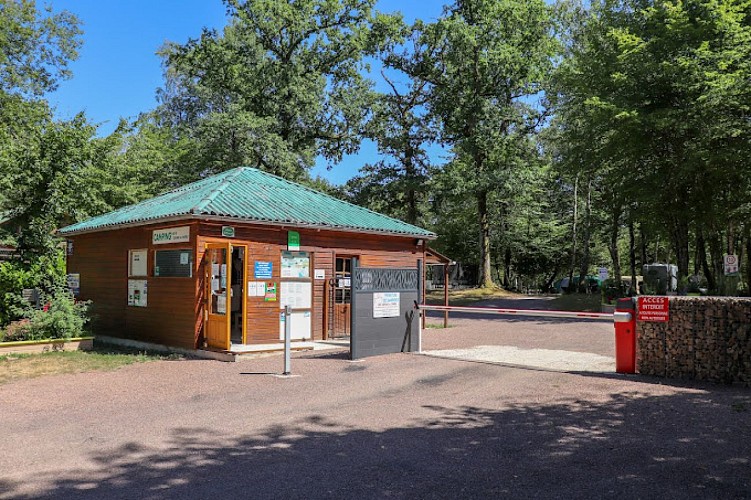 Reception camping du Merle. bis jpg