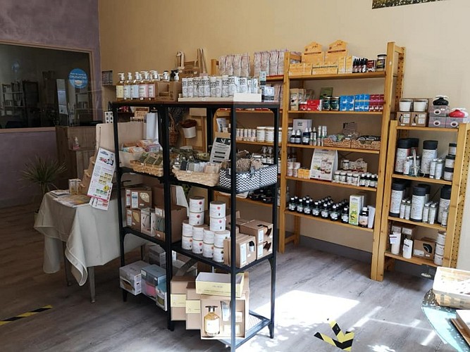 R'vanessence boutique