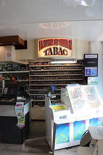 Cafe-Portes-de-Vezelay-sept2019-L