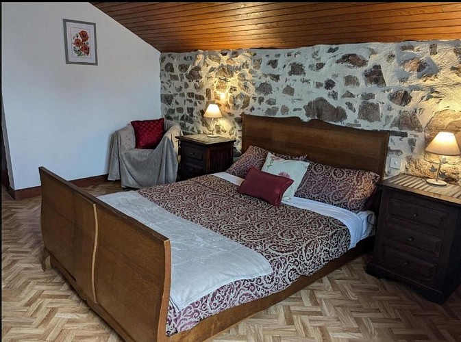 La maison des étangs Ladignac chambre 1