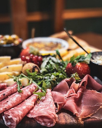 465696889_1091534526307572_4883208694593656093_n