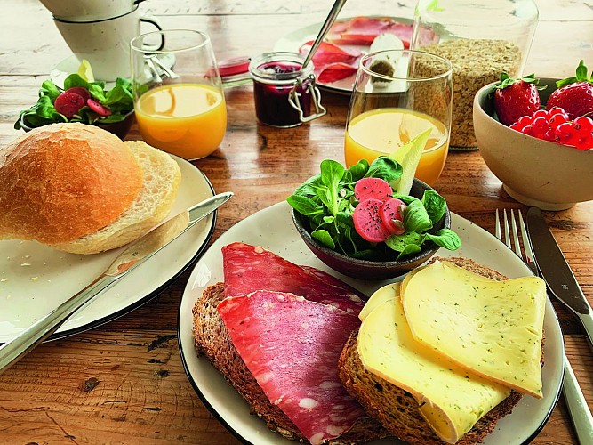 2_Ontbijt_petit dejeuner_IMG_9443_Iphone3_©BonjourMarcourt (Copier)