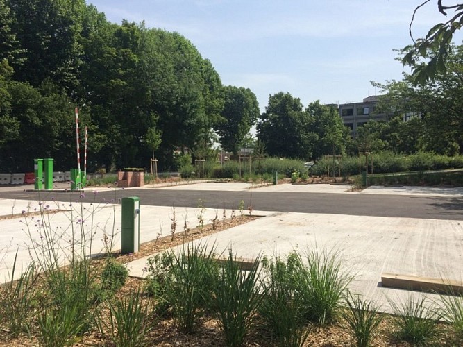 27-evreux-aire-etape-camping-car-park-tourisme