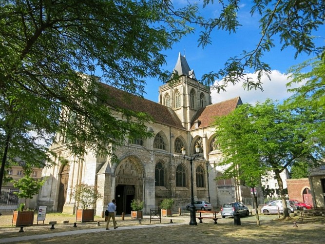 Abbatial Church of Saint-Taurin