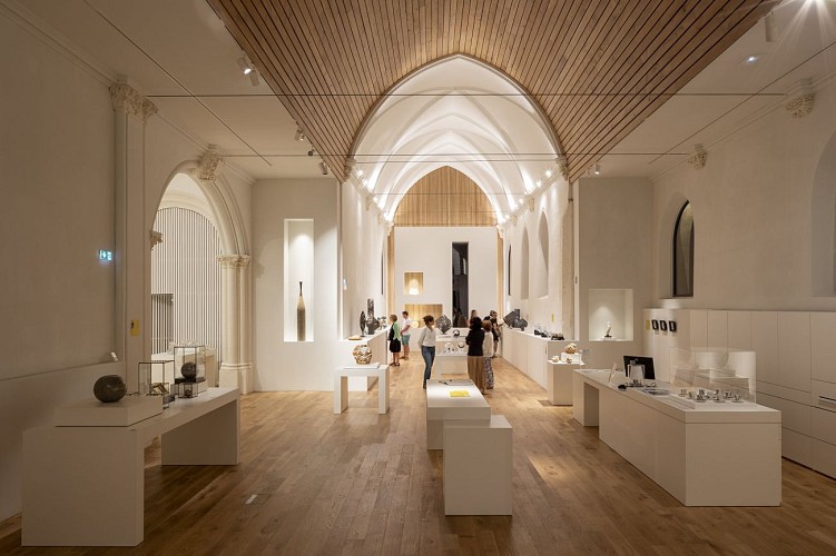 LE VAUDREUIL-Intérieur Carré St Cyr