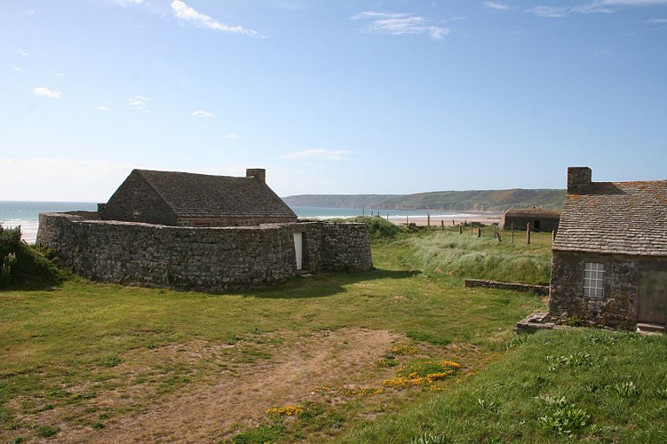 Meublé de tourisme > Fort de Vauville