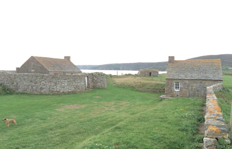 vauville-meuble-fort-de-vauville-2