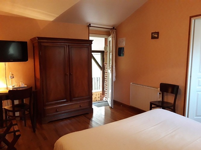 MAISON DE LA SOURCE / HOTEL - SAINT-LEONARD