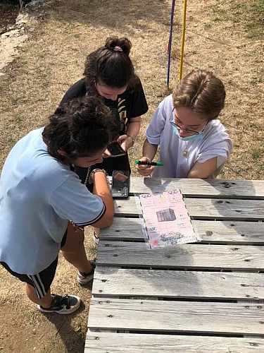 Escape game outdoor menottées avec les Atypiques de JM