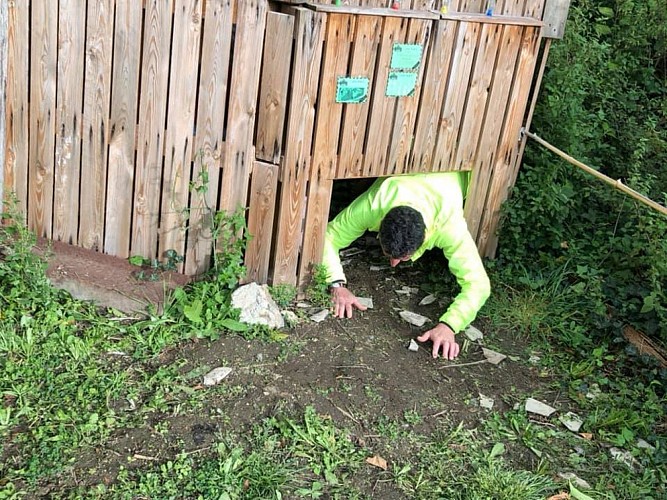 Escape game outdoor menottées avec les Atypiques de JM