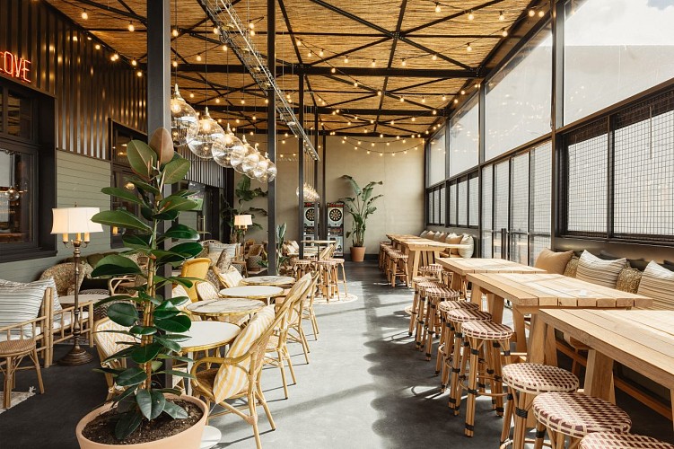 BDS - Sports bar, Restaurant & Café