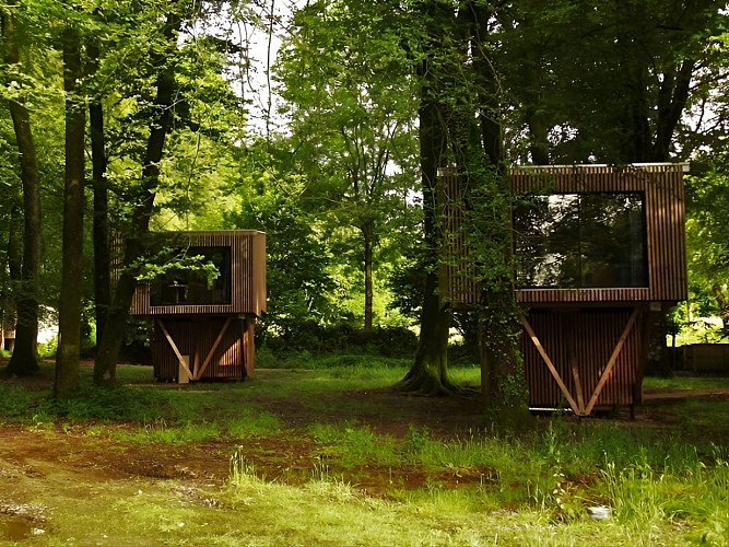 saint-sever-calvados-etape-en-foret-cabanes-sur-pilotis