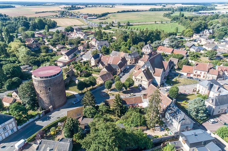 Tour Grise drone, Verneuil d'Avre et d'Iton © Eye Eure Productions