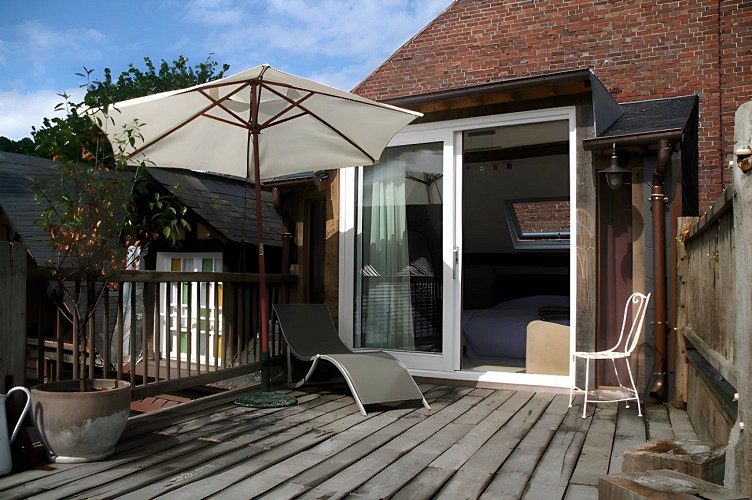 ecole-buissonniere-terrasse