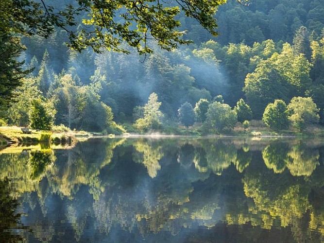 Het meer "lac de blanchemer"