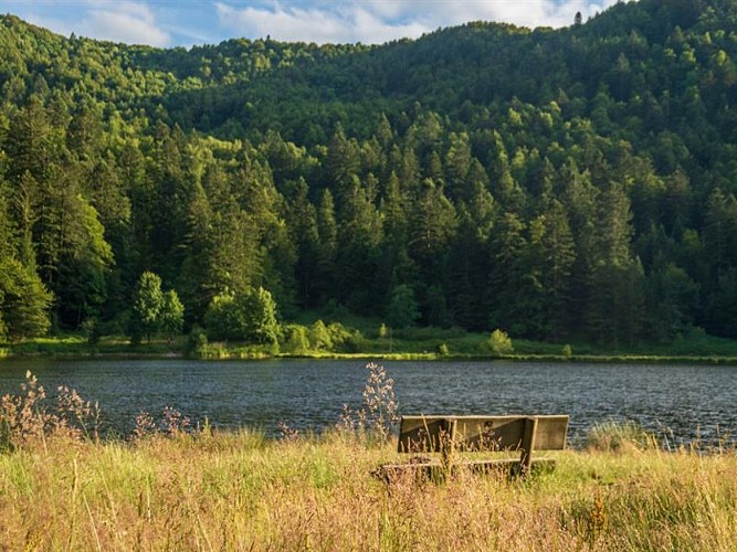 Het meer "lac de blanchemer"