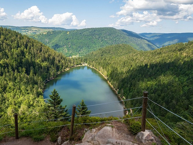 Roche du lac des corbeaux