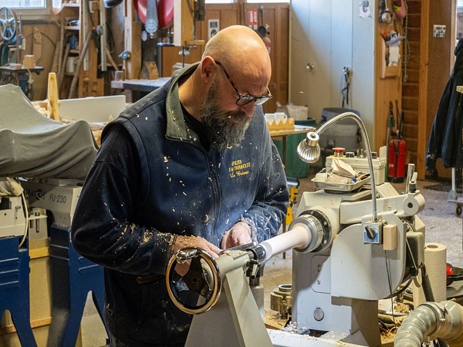 Wood turner : atelier de la tournerie