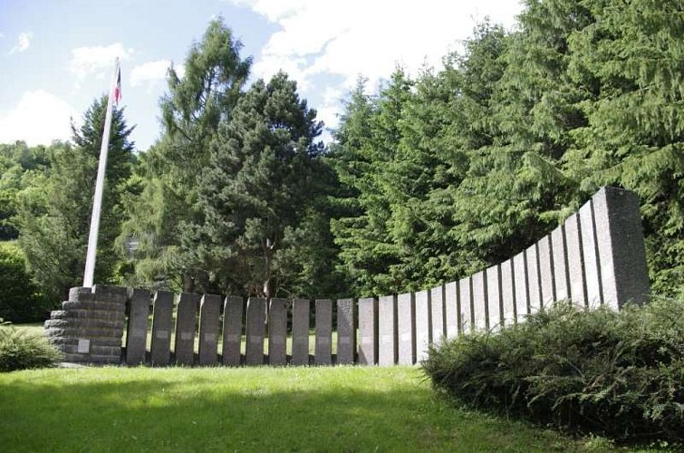 DENKMAL MONUMENT DES COMBES