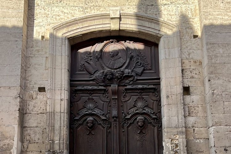 Portail de la chapelle du Grand Couvent