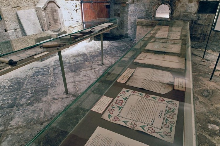 Synagogue et musée juif comtadin