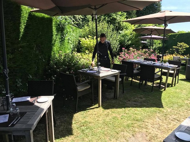 Au Milieu de Nulle Part 2