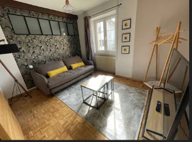 Möbliert "Serenity: Les mésanges vertes" (Gelassenheit: Die grünen Meisen)