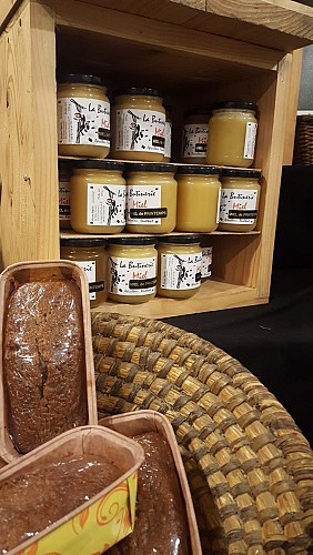 MARCHE HEBDOMADAIRE DE PRODUCTEURS LOCAUX